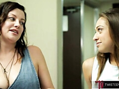 Slaapkamer, Grote kont, Vingeren, Likken, Ondergoed, Geschoren, Tieten likken, Speelgoed