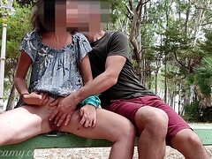 Gevangen, Stel, Sperma shot, Vrouw, Masturbatie, Moeder die ik wil neuken, Buiten, Openbaar