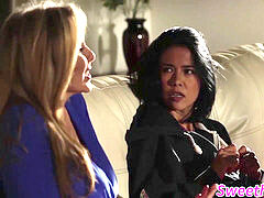 Bruinharig, Lesbisch, Moeder die ik wil neuken