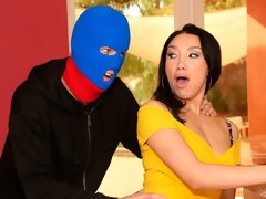 Vicki Chase’s Anal Surprise