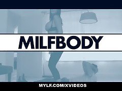 Madura, Corridas, Ffm, Madres para coger, Mamá, Gritar, Trio