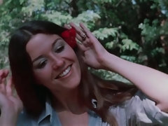 Sucer une bite, Gorge profonde, Groupe, Hard, Interracial, Embrassement, Nénés, Rétro ancien