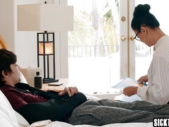 Aziatisch, Grote mammen, Pijpbeurt, Lul, Hondjeshouding, Pornster, Spaans, Tieten likken