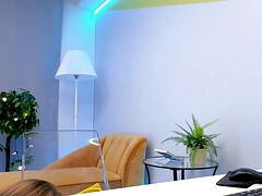 Amateur, Nana, Blonde, Brunette brune, Masturbation, Seins naturels, Rasée, Webcam