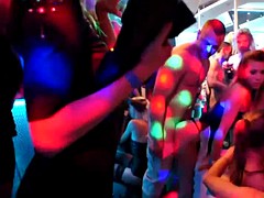バイセクシャル, グループ, ハードコア, レズビアン, なめる, オージー, 公共, フェラする