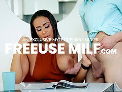 Coulisses, Preservatif, Queue, En levrette, Hd, Mère que j'aimerais baiser, Tabou, Nénés