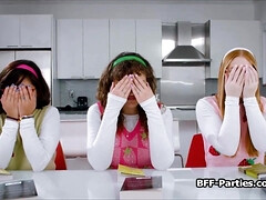 Минет, Эротика, Вчетвером, Подружка, Секс без цензуры, Лесбиянка, Натуральные сиськи, Сиськи