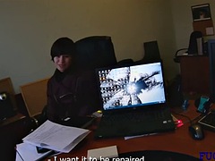 Enthousiasteling, Grote lul, Pijpbeurt, Europees, Handbeurt, Hardcore, Tiener, Tieten likken