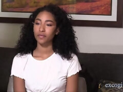 Polla, Corridas faciales, Interracial, Tetas naturales, Pequeña, Sexo fuerte, Chupando, Tetas