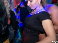 Blond, Bruinharig, Vrouw, Handbeurt, Hardcore, Leer, Kousen, Swinger