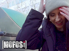 Anaal, Kont naar mond, Grote lul, Pijpbeurt, Bruinharig, Tiener