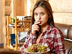 18 летние, Пальцем, Мастурбация, Натуральные сиськи, Соло, Стриптизерша, Молоденькие, Сиськи