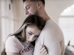 Cul, Gros cul, Sucer une bite, Brunette brune, En levrette, Domination, Adolescente, Nénés