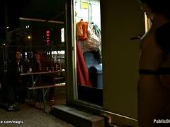 Садо мазо, Хд, На публике