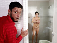 Chambre à dormir, Gros seins, Éjaculation interne, Hard, Douche, Espionne, Surprise, Branlette espagnole