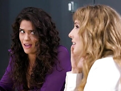 Stellung 69, Grosser arsch, Grosse titten, Blondine, Hd, Lesbisch, Büro, Realität