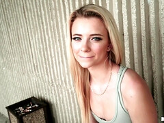 Tussi, Blondine, Im freien, Pov, Öffentlich, Realität, Jungendliche (18+), Titten