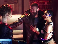 Grosser arsch, Grosser schwanz, Grosse titten, Blasen, Hundestellung, Milf