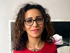 Italian tattooed milf tries her luck at the casting