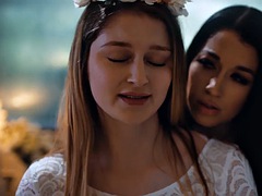 Tetas grandes, Novia, Lesbiana, Flaco