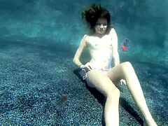 Ashton Monroe - Underwater Model training