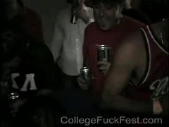 Mamada, Universidad, Sexo duro, Fiesta, Trio