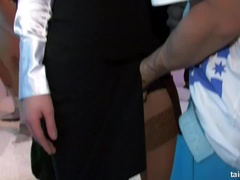 Bekleidet, Tanzen, Schwanz, Küssen, Lesbisch, Lecken, Satin, Strümpfe