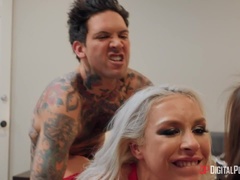Chambre à dormir, Blonde, Sucer une bite, Bondage, Tir de sperme, En levrette, Chatte, Tatouage