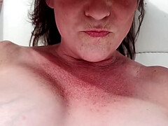Leie, Grosse titten, Kitzler, Masturbation, Milf, Pov, Öffentlich, Abendanzug