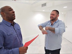 Анальный секс, Минет, Рогоносцы, Секс без цензуры, Межрасовый секс, Мастурбация, Сиськи, Игрушки