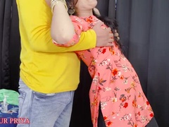 Anal, Conversation vulgaire, En levrette, Première fois, Petite amie, Branlette thaïlandaise, Indienne, Massage