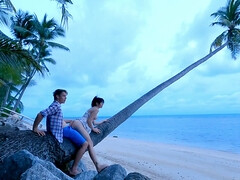 Любители, Большая жопа, Брюнетки, Грудастые, Секс без цензуры, Натуральные сиськи, На природе, Сиськи