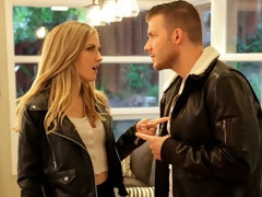 Blond, Pijpbeurt, Hondjeshouding, Handbeurt, Hardcore, Zoenen, Tiener, Tieten likken