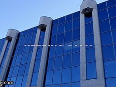 ブロンド, 巨乳な, 顔面騎乗, レズビアン, オフィス, 穴開きパンティ, 現実, ストッキング