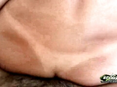 Gros seins, Bisexuelle, Sucer une bite, Plantureuse, En levrette, Hard, Lesbienne, Pov