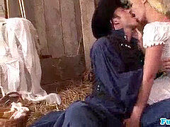 Анальный секс, Европейки, Ферма, Большие дырки, Мастурбация, Тату