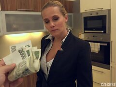 Grosse titten, Schwarz, Blondine, Spermaladung, Hardcore, Hd, Lingerie, Pov
