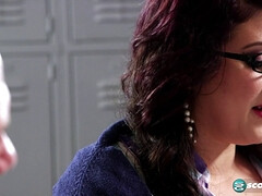 Grote kont, Grote mammen, Pijpbeurt, Handbeurt, Hakken, Natuurlijk, Natuurlijke tieten, Zuigen