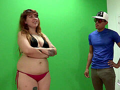 Amateur, Belle grosse femme bgf, Sucer une bite, Brunette brune, Rondelette, Fille latino, Réalité, Tatouage