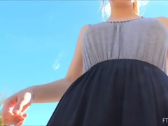 Masseren, Masturbatie, Orgasme, Openbaar, Alleen, Spuiten, Onder de rok