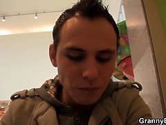 美人, ブロンド, フェラチオ, なめる, オナニー, 淫乱熟女, オマンコ, 義母