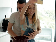 18 años, Culo grande, Verga grande, Mamada, Estilo perrito, Tetas naturales, Adolescente, Tetas