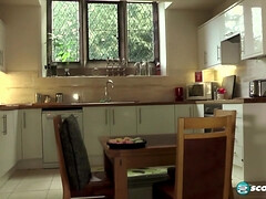 Wohlbeleibte schöne frauen, Schönheit, Grosser arsch, Grosse titten, Blasen, Braunhaarige, Solo, Titten