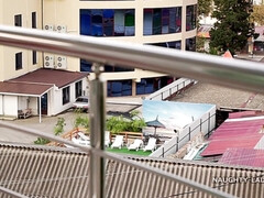 Grosse titten, Braunhaarige, Flashen, Nackt, Natürlichen titten, Im freien, Solo, Titten