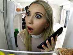 Grote kont, Grote mammen, Blond, Hondjeshouding, Handbeurt, Moeder die ik wil neuken, Natuurlijke tieten, Geschoren