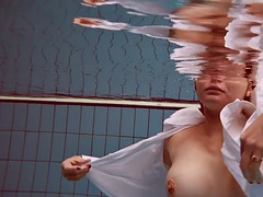 茶髪の, フェティッシュ, アウトドア, プール, ポルノスター, 公共, 一人, 水中