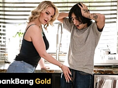 Tetas grandes, Rubia, Mamada, Hd, Cocina, Madres para coger, Seducido, Chupando