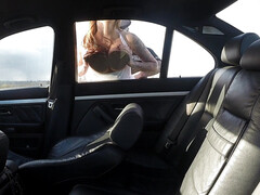 Sucer une bite, Voiture, Tromperie, Doigter, Léchez, Police, Pov, Serré