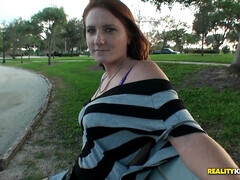 Culo grande, Mamada, Corridas, Lamidas, Al aire libre, Pov, Pelirrojo, Tetas