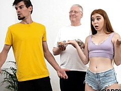 18 jaar, Grote kont, Pijpbeurt, Hondjeshouding, Natuurlijke tieten, Roodharige vrouw, Tiener, Tieten likken